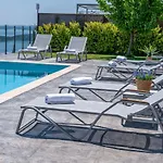 فيلة Ionian Heaven
