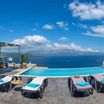 Ionian Heaven فيلة نِكيانا