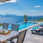 Ionian Heaven فيلة نِكيانا