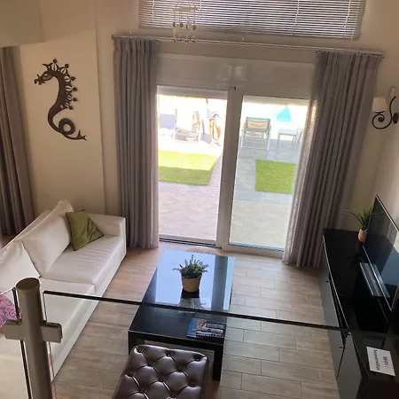 Deciel Villa